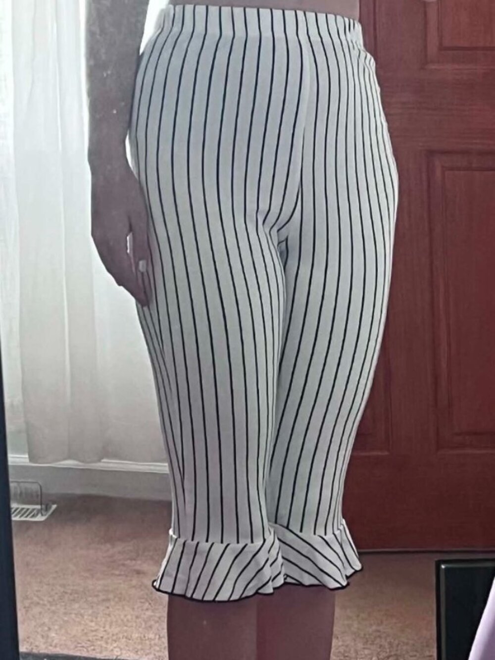 NWOT French girl stretch stripe capri leggings